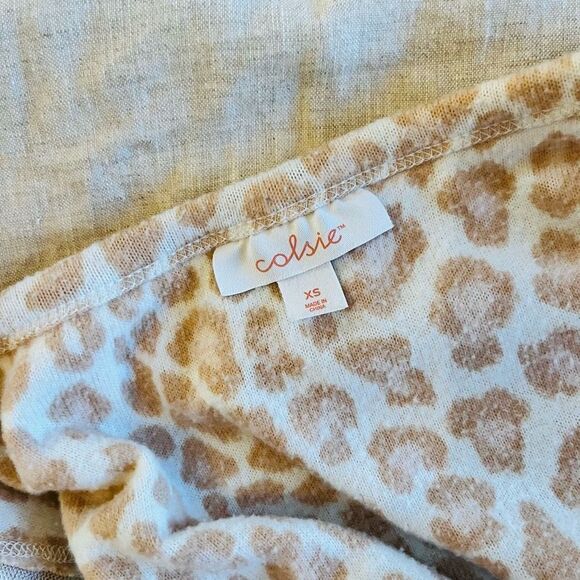 Colsie XS soft long sleeve leopard crop‎ Henley soft - Picture 3 of 8